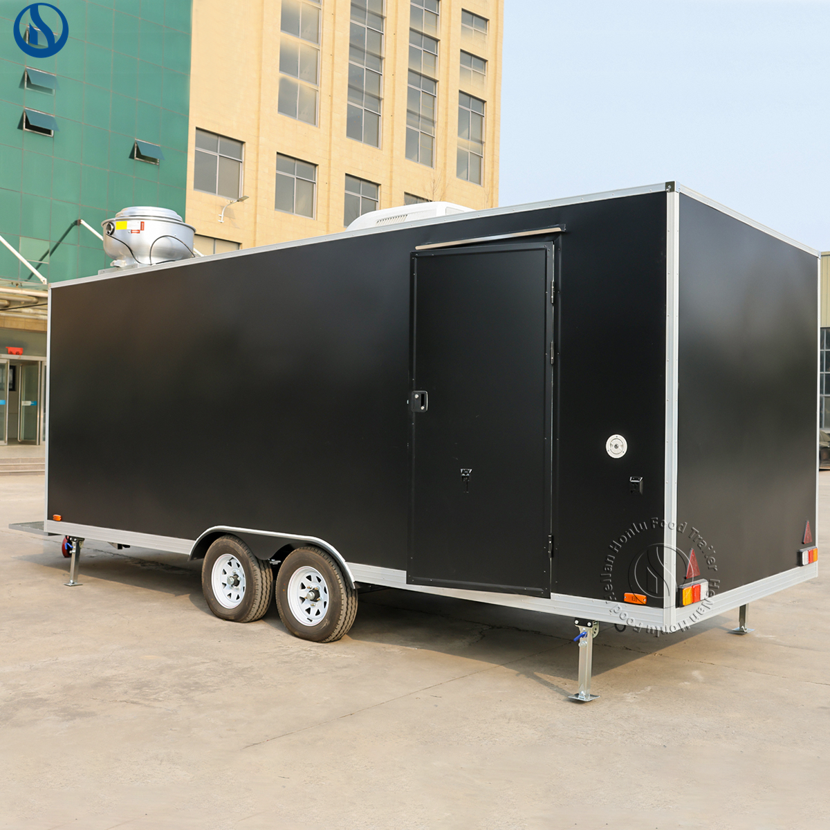 18ft Mobile Food Truck for Sale in Canada - Image 5