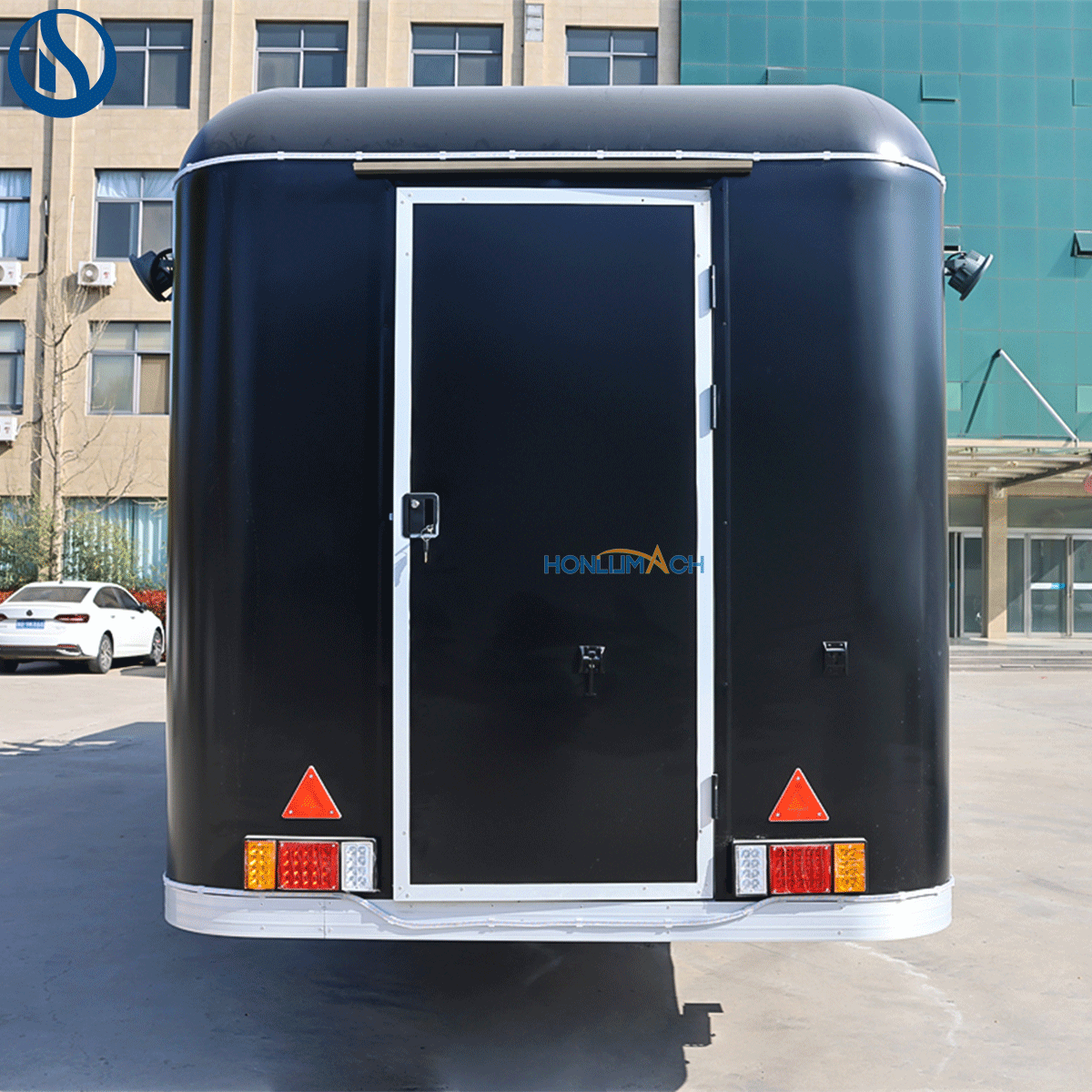 36ft Custom Mobile Food Truck & Food Trailer for Sale in the USA - Image 12