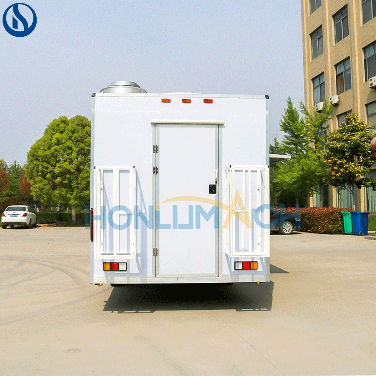 Custom Catering Truck for Norway Client | 18.7ft Mobile Food Truck Case - obrazek 8