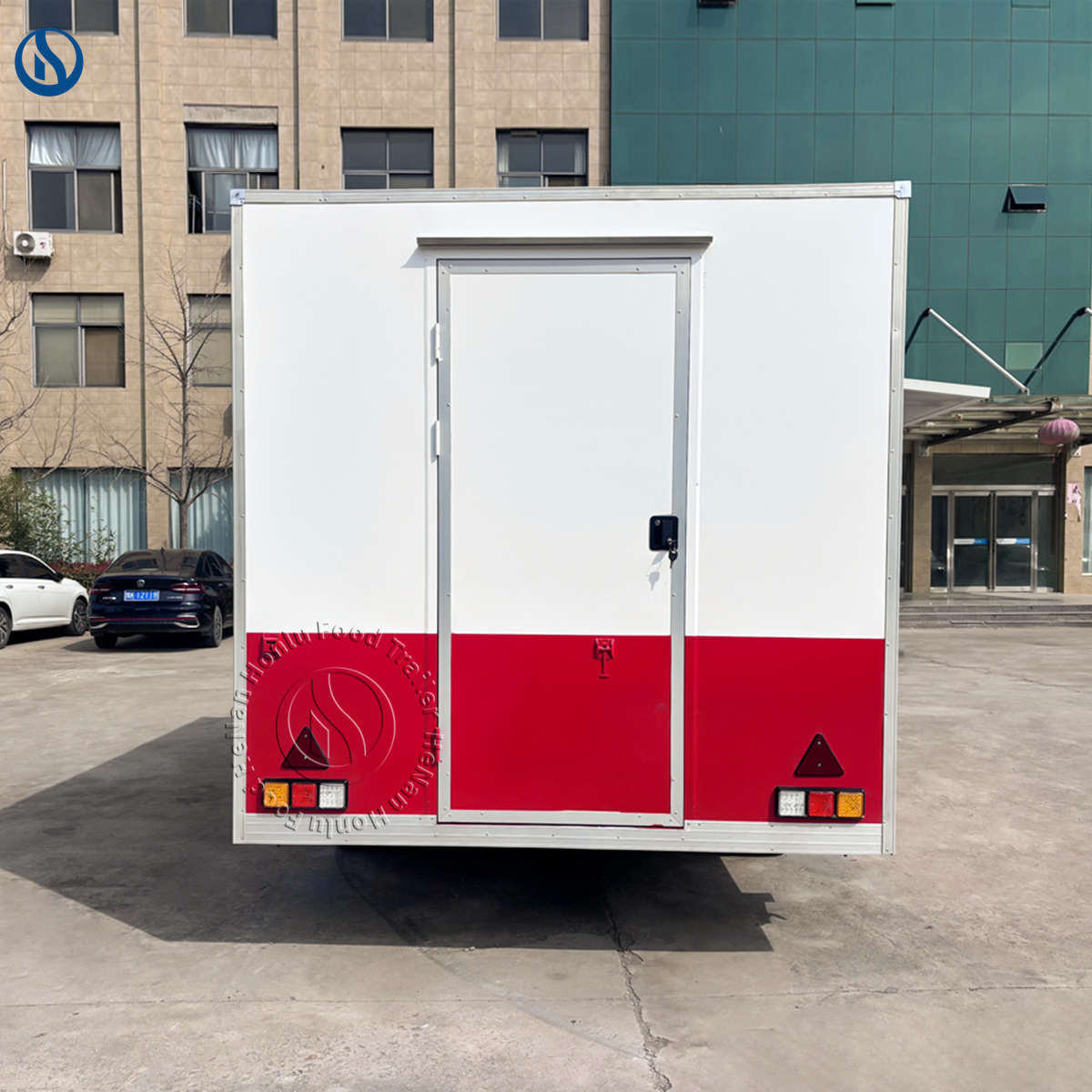 Custom 13FT Mobile Food Truck for Moldova & European Street Food Business - Image 9