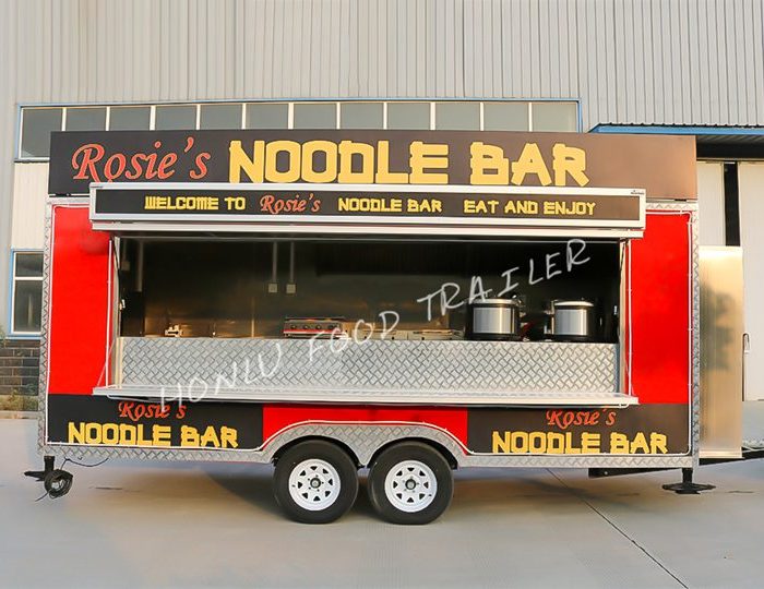 Customized 5M noodle bar food trailer (1)